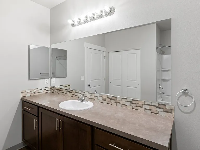 The Brix Apartments — Photo 40