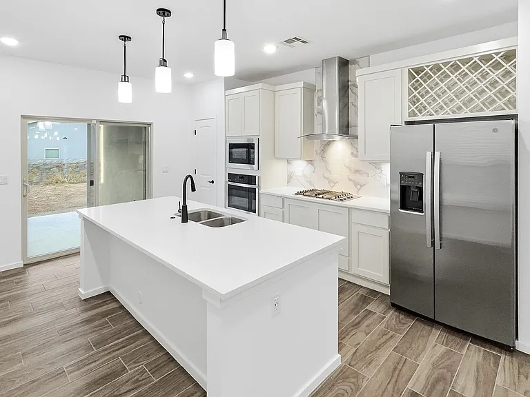 15113 Ambition Ave — Photo 14