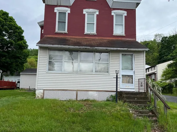 1765 S Main St, Bechtelsville, PA 19505