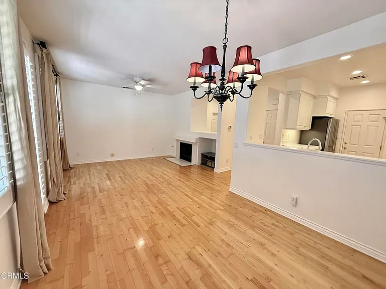 4405 Calle Argolla — Photo 3
