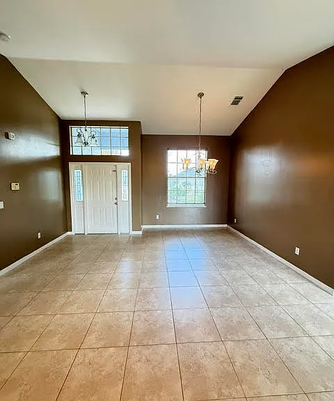 1319 SW Granville Ave — Photo 3