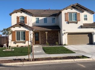 1821 W Corvina Ave, Visalia, CA 93291