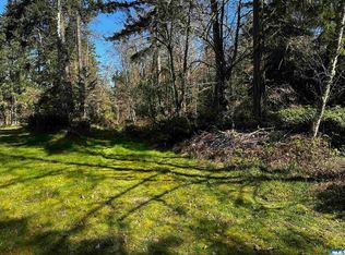 2 Robinson Rd, Pt Angeles, WA 98362