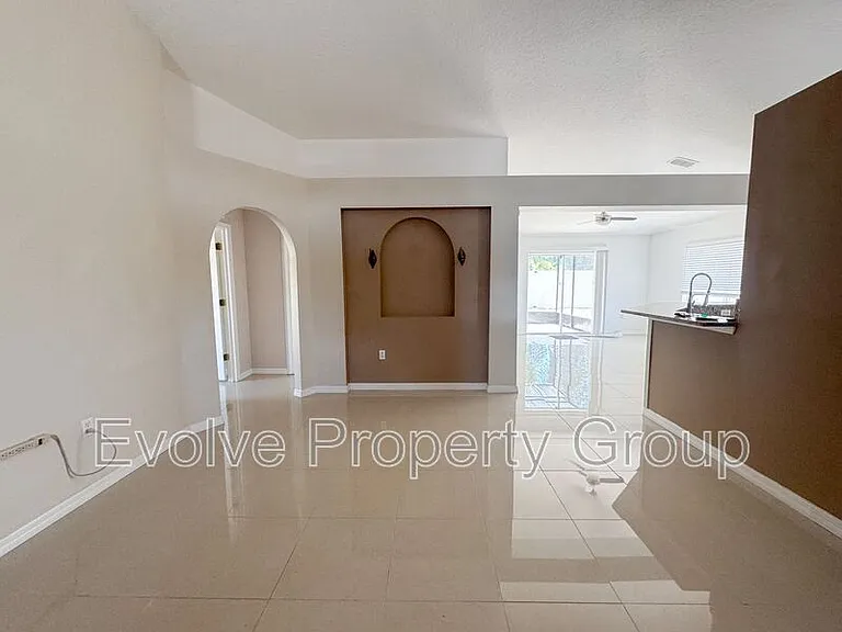 21 Llanes Pl — Photo 23