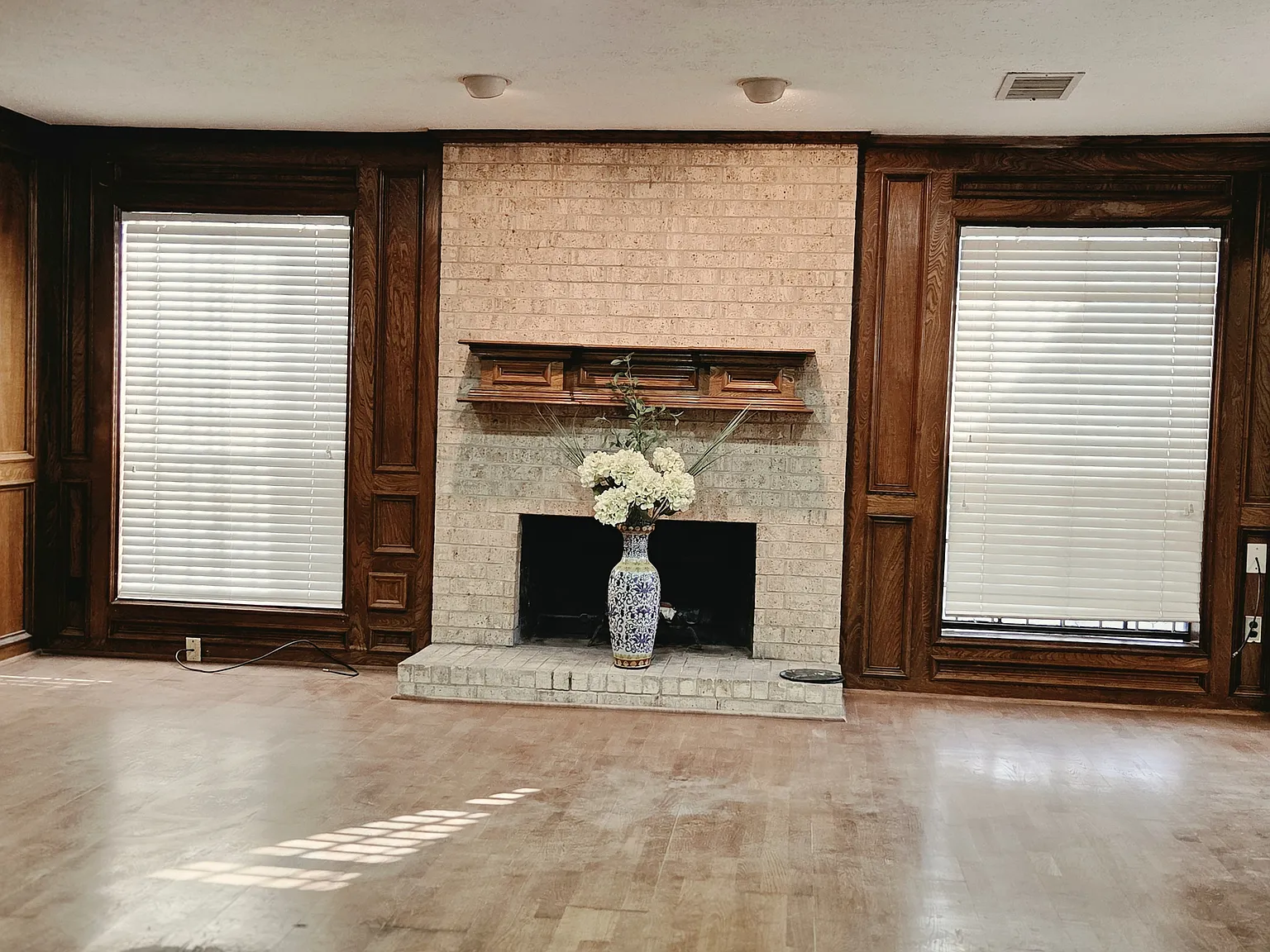 4 bed, 3.5 bath, 2927 sqft, $2,300 — Photo 4