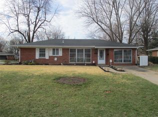 500 Southgate Dr, Belleville, IL