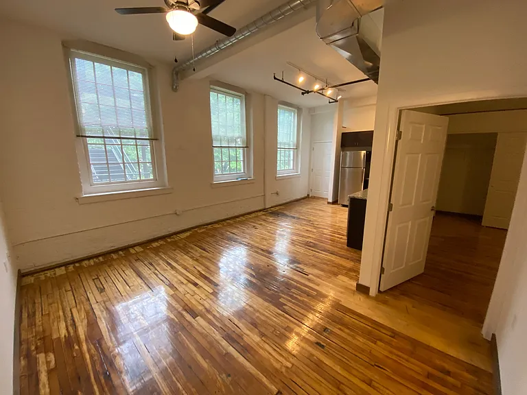 Riverside Lofts — Photo 11