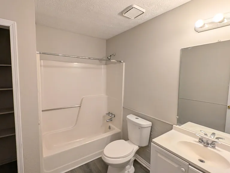 5589 Glen Haven Dr — Photo 3