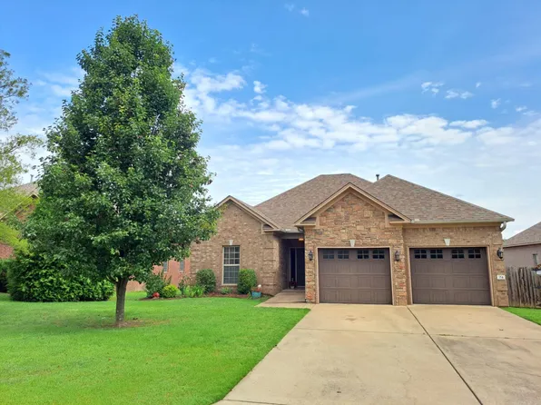 76 Oak Tree Cir, Conway, AR 72032