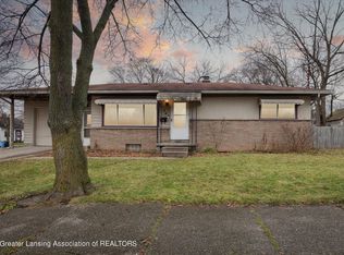 824 Nipp Ave, Lansing, MI 48915