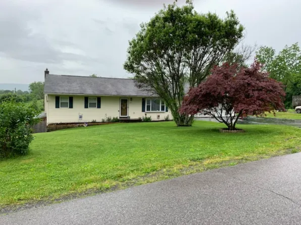 219 E Duncan St, Aaronsburg, PA 16820