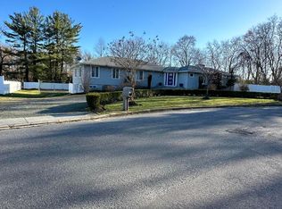 10 Jonathon Ct, West Long Branch, NJ 07764