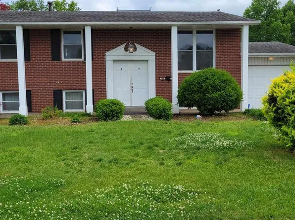 108 Joan Dr, Hartford, IL 62048