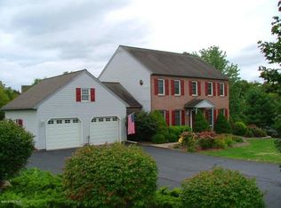 209 Crescent Dr, Mifflinburg, PA 17844