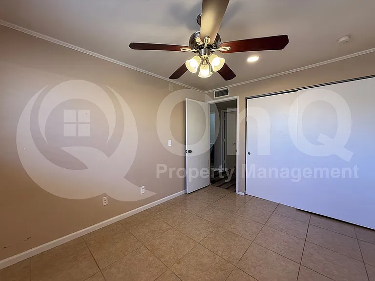 8601 E Calle Bolivar — Photo 27