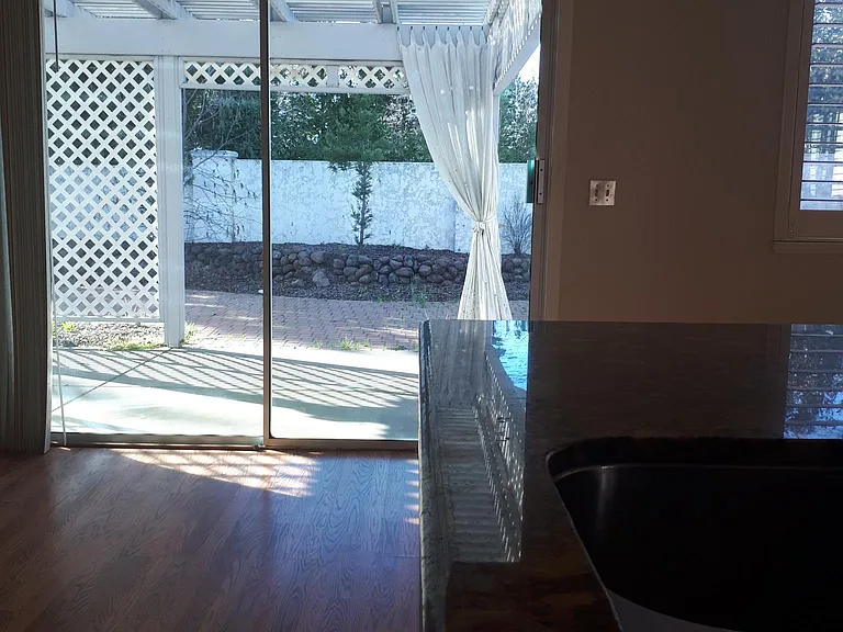 920 Rathbone Cir — Photo 11