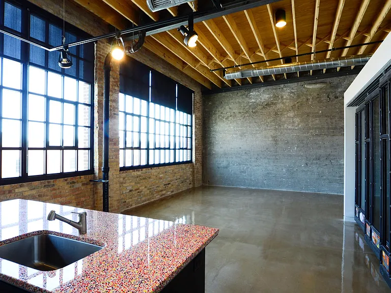 376 W Main St #206 — Photo 5