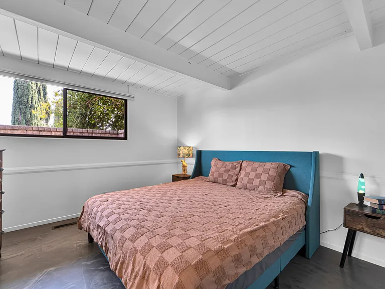 12600 Jimeno Ave — Photo 8