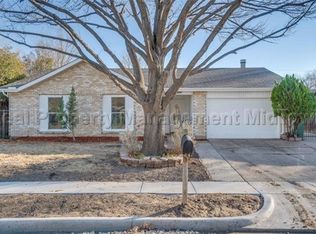 7004 Southampton Dr, Fort Worth, TX 76182