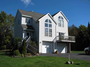905 Donmar Dr, Houghton, MI 49931