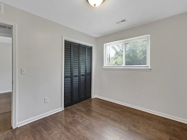 14360 Chapel St — Photo 12