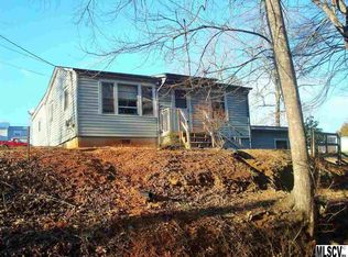 213 Walnut Ave, Hudson, NC 28638