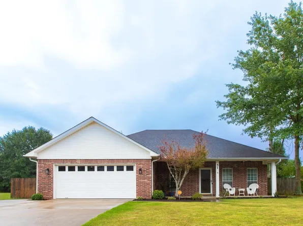 51 Donna Kay Dr, Greenbrier, AR 72058