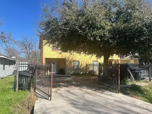 2415 Goodloe St, Houston, TX 77093