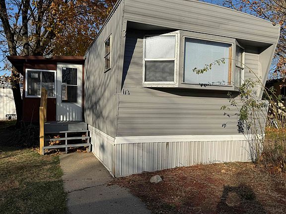 3rd image of 303 Lorraine Dr