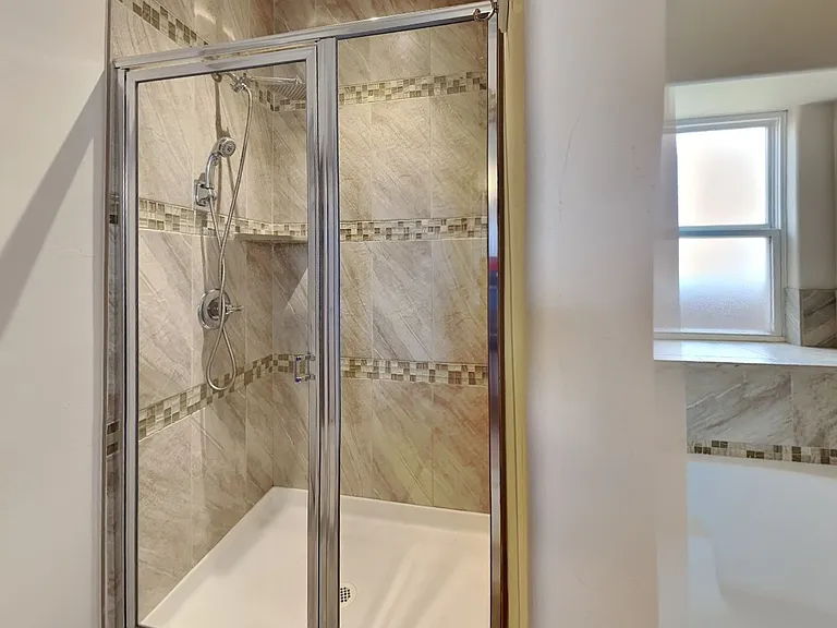 9416 NW 91st Cir — Photo 14