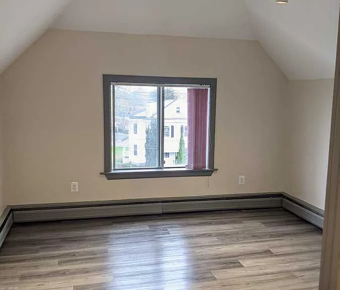 28-30 Connecticut Blvd #3 — Photo 13