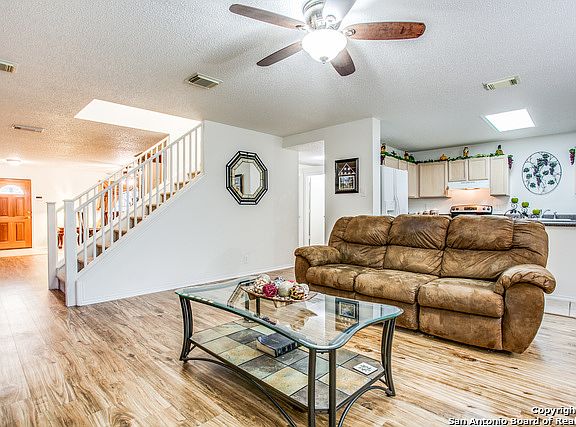 3rd image of 26520 White Eagle Dr