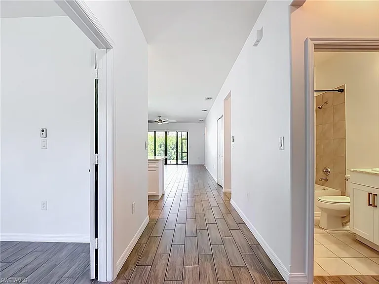 5045 Arancia Ln — Photo 2