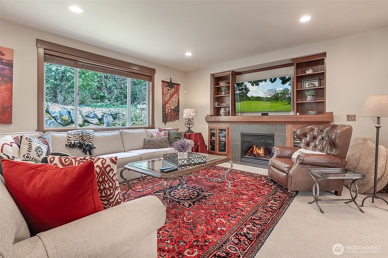 4th image of 20229 134th Avenue NE