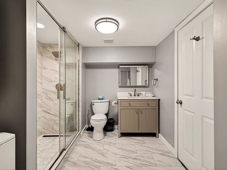 17 W Park Ave #2 — Photo 12
