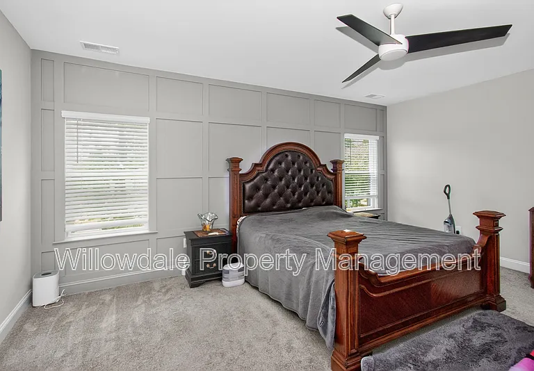 111 N Parkside Dr — Photo 21