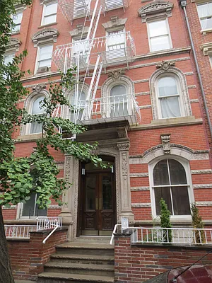 Rented by Waverly Realty Associates | media 10