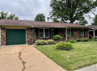2246 Foggy Bottom Dr, Florissant, MO