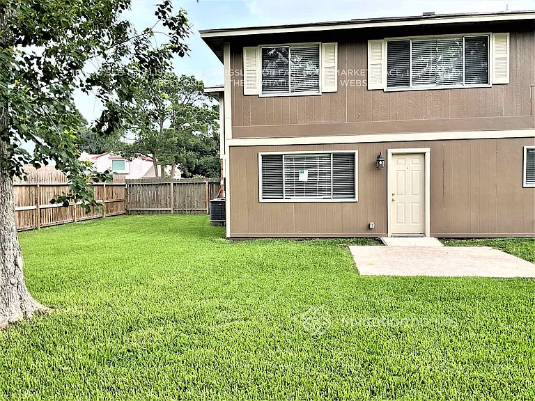 2326 Meade Ct — Photo 23