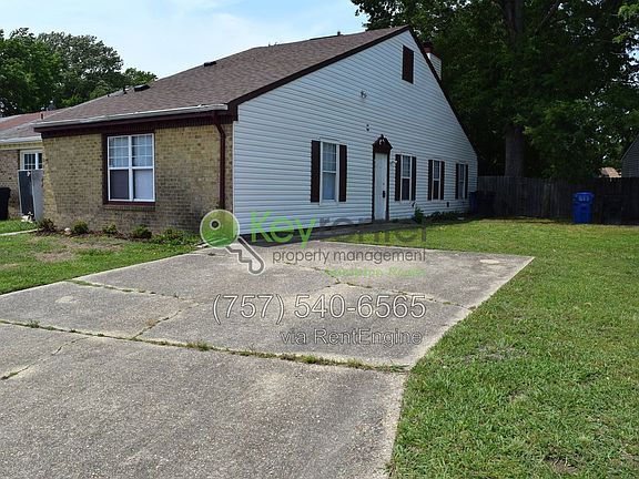 2nd image of 579 Peregrine St