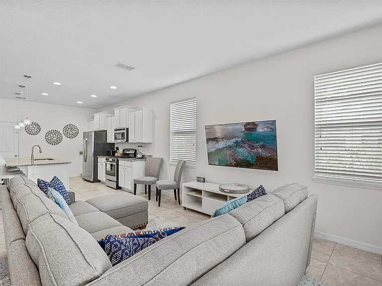 4811 Terrasonesta Dr — Photo 8
