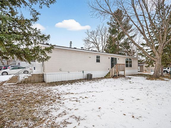 2nd image of 901 Hamlet Cir