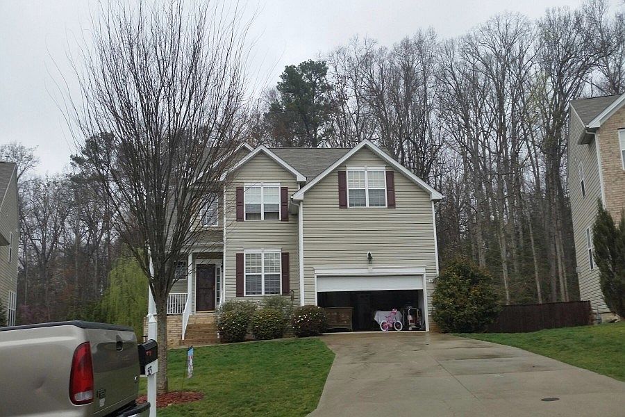 1st image of 513 Queensbury Ln