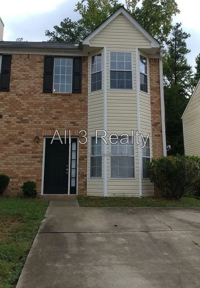 2 bed, 2.5 bath, 1168 sqft, $1,595 — Photo 1