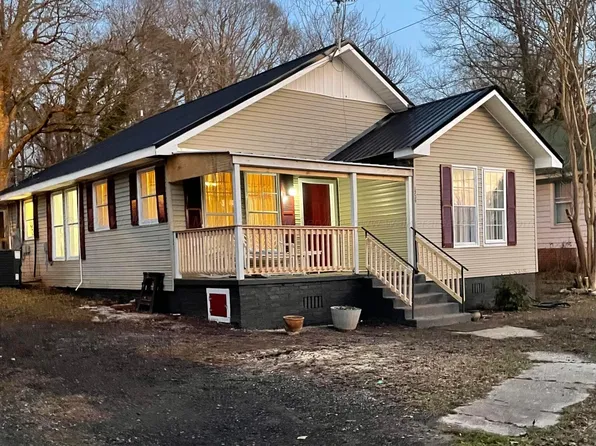 1739 S 9th Ave, Haleyville, AL 35565