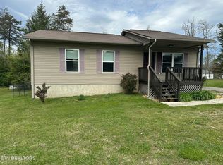 544 Iris Cir, Crossville, TN 38555