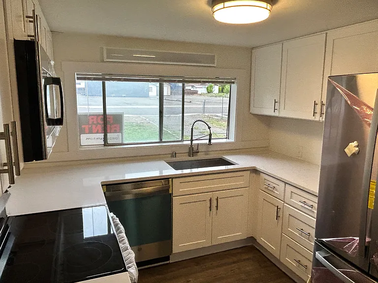 412 W 14th Ave — Photo 7