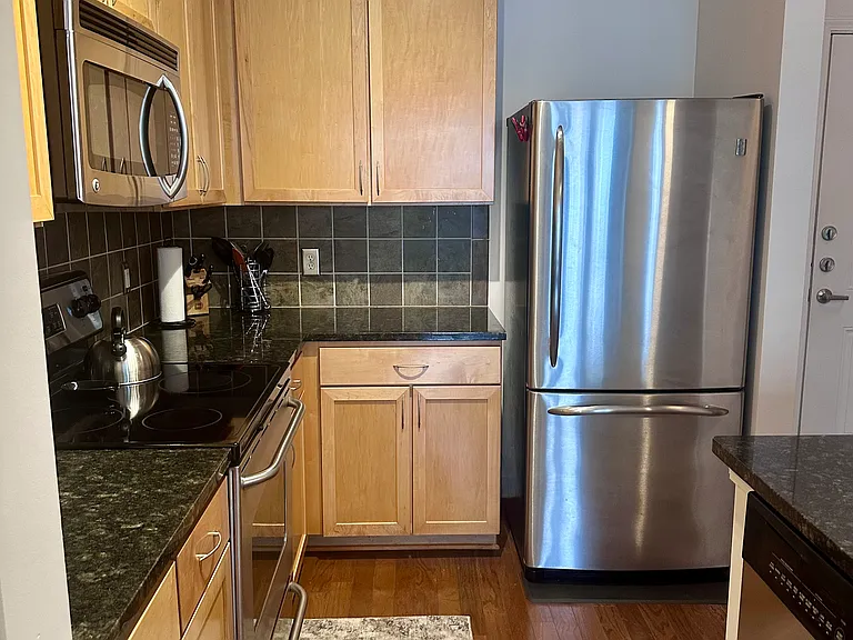 3000 Vanderbilt Pl #300 — Photo 10