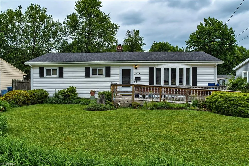 7525 Holly Dr photo 1