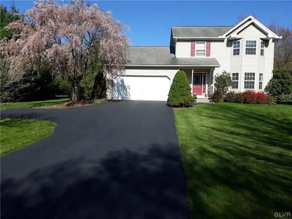 119 Golf View Dr, Kunkletown, PA 18058